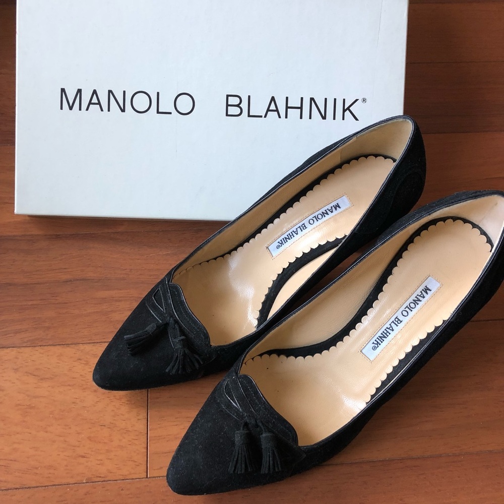 Manolova Blahnik Black suede Pump